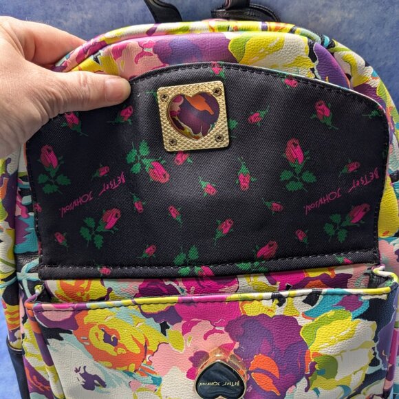 Betsey Johnson backpack - Picture 2 of 13